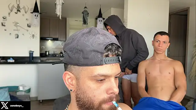 zoneboys online show from October 25, 2025, 8:36 pm