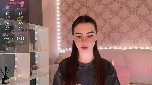 HolyMiax online show from November 28, 2025, 3:31 am