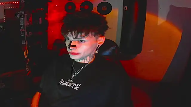 Snapshot of prince_x_dark chatting on October 27, 2025, 7:18 pm prince x dark online show from October 27, 2025, 7:18 pm