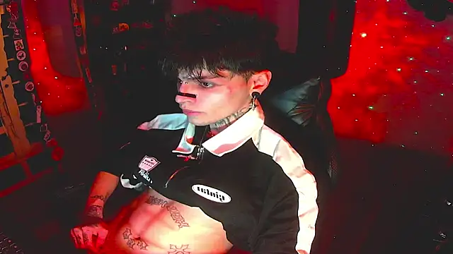 Snapshot of prince_x_dark chatting on November 21, 2025, 6:12 am prince x dark online show from November 21, 2025, 6:12 am