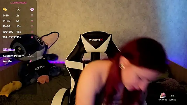 Snapshot of Mini_Lady1 chatting on November 13, 2025, 7:51 am Mini Lady1 online show from November 13, 2025, 7:51 am