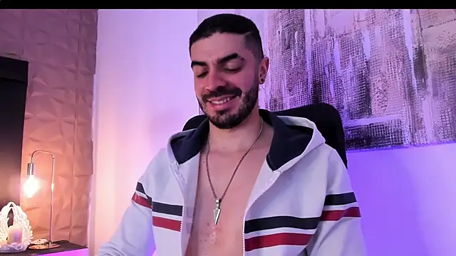 AxelThompson  online show from September 9, 2025, 11:32 am