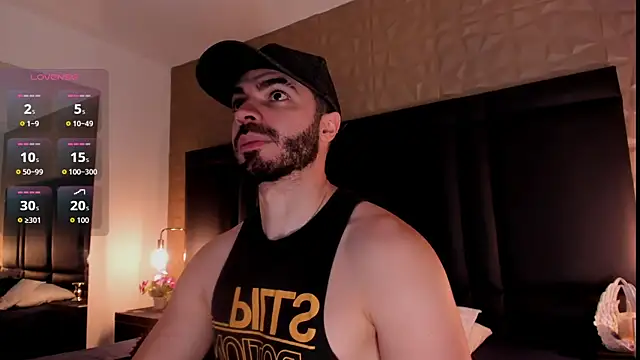 AxelThompson  online show from October 1, 2025, 11:38 am