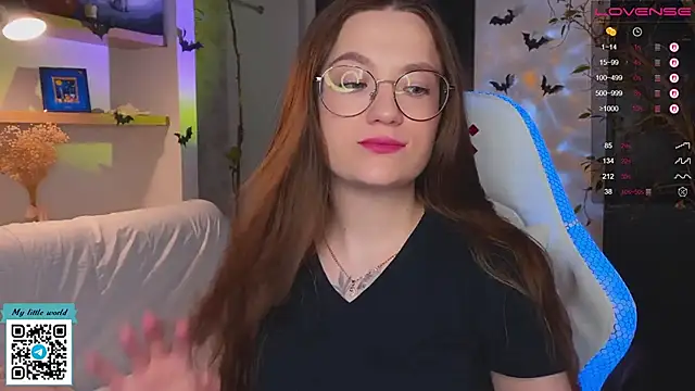 Snapshot of mia_here chatting on November 14, 2025, 1:37 am mia here online show from November 14, 2025, 1:37 am