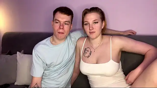 Snapshot of julielourens chatting on September 20, 2025, 7:20 am julielourens online show from September 20, 2025, 7:20 am