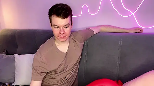 Snapshot of julielourens chatting on October 18, 2025, 8:26 am julielourens online show from October 18, 2025, 8:26 am