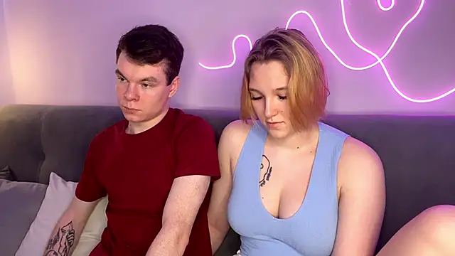 Snapshot of julielourens chatting on October 22, 2025, 8:14 am julielourens online show from October 22, 2025, 8:14 am