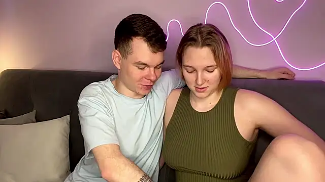 Snapshot of julielourens chatting on November 9, 2025, 8:12 am julielourens online show from November 9, 2025, 8:12 am