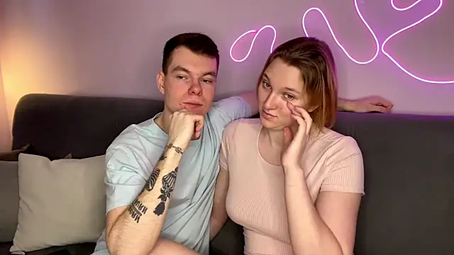 Snapshot of julielourens chatting on November 14, 2025, 8:13 am julielourens online show from November 14, 2025, 8:13 am