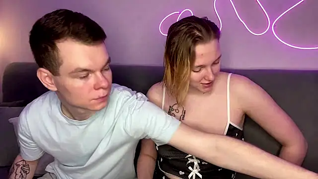 Snapshot of julielourens chatting on November 29, 2025, 8:17 am julielourens online show from November 29, 2025, 8:17 am