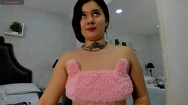 RosalineGrey online show from October 13, 2025, 6:02 am