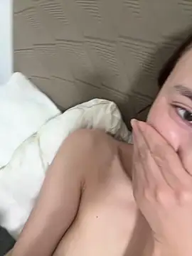 uulove521 online show from September 23, 2025, 7:06 pm