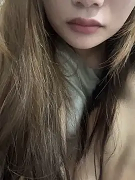 uulove521 online show from October 22, 2025, 6:51 pm