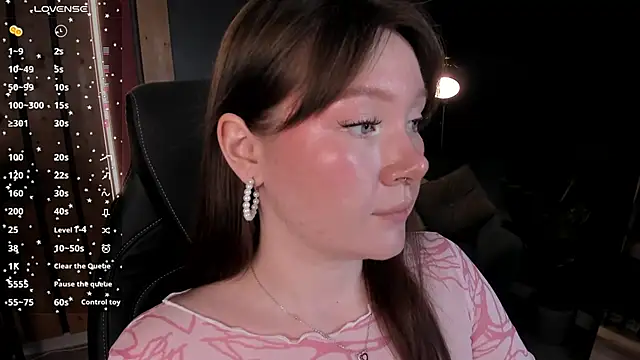 Ash Hasmy online show from December 17, 2025, 12:22 pm