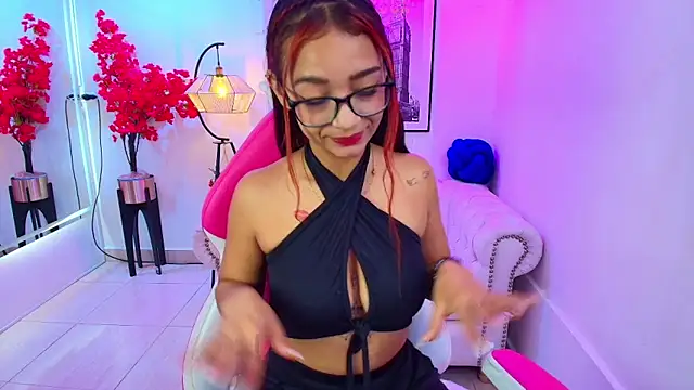 Snapshot of Katty_rounds chatting on November 15, 2025, 12:45 pm Katty rounds online show from November 15, 2025, 12:45 pm