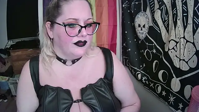 Kinky Witch online show from September 9, 2025, 1:27 am