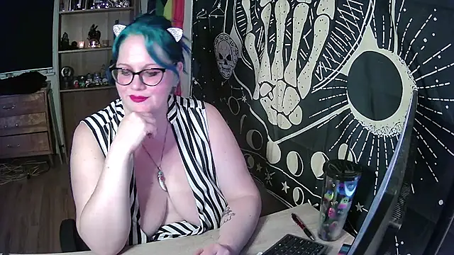 Kinky Witch online show from September 26, 2025, 2:37 am