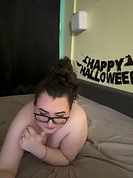 HaleyAyush online show from October 18, 2025, 4:52 pm