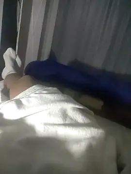 Snapshot of kulliguy chatting on October 23, 2025, 7:01 pm kulliguy online show from October 23, 2025, 7:01 pm