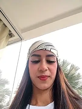 Snapshot of Juliana_Xander chatting on November 15, 2025, 2:13 pm Juliana Xander online show from November 15, 2025, 2:13 pm