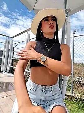 Snapshot of Juliana_Xander chatting on November 25, 2025, 2:50 pm Juliana Xander online show from November 25, 2025, 2:50 pm