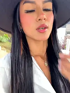 Snapshot of Juliana_Xander chatting on November 29, 2025, 2:53 pm Juliana Xander online show from November 29, 2025, 2:53 pm