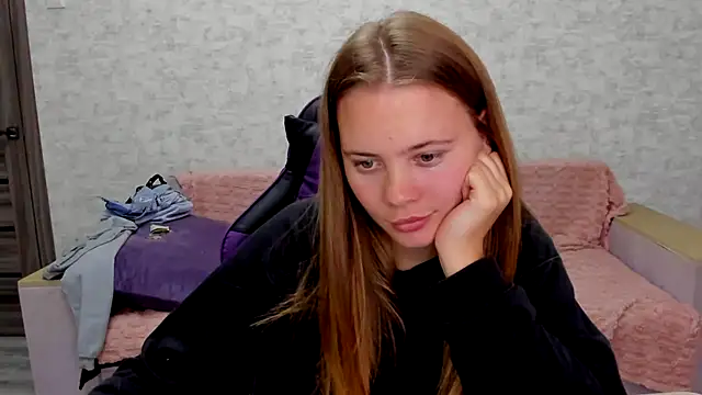 Snapshot of MaryLushh chatting on October 23, 2025, 2:16 pm MaryLushh online show from October 23, 2025, 2:16 pm