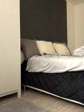 sofiacskaaa online show from December 16, 2025, 7:57 am