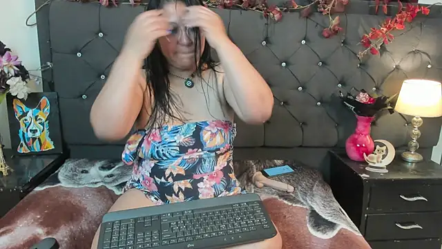 sofia sorceress5 online show from November 10, 2025, 1:04 am