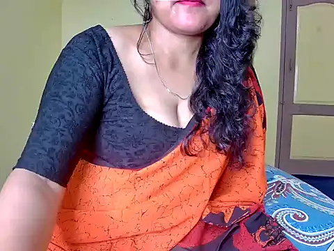 Snapshot of MasTANIYA chatting on October 12, 2025, 6:40 pm MasTANIYA online show from October 12, 2025, 6:40 pm