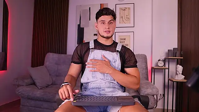 DaviesBrown online show from September 15, 2025, 9:04 pm