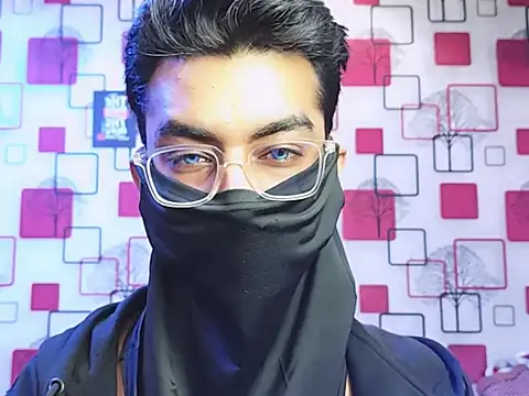 ChiseledCharm online show from November 30, 2025, 8:57 pm