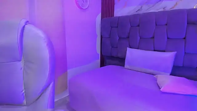 Anny bridge online show from September 30, 2025, 1:49 pm