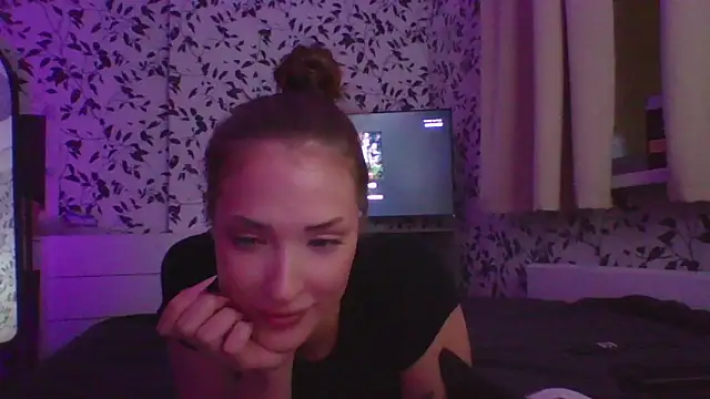 Snapshot of SPICY_KIM chatting on November 11, 2025, 2:17 pm SPICY KIM online show from November 11, 2025, 2:17 pm