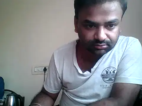 sree4143 online show from October 15, 2025, 8:58 am
