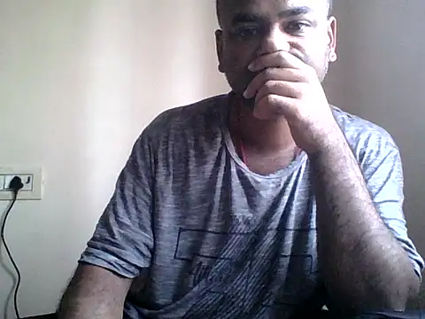 sree4143 online show from November 24, 2025, 2:44 am