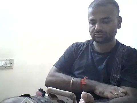 sree4143 online show from November 26, 2025, 3:35 pm