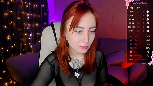 Snapshot of deboramoore chatting on October 14, 2025, 2:23 am deboramoore online show from October 14, 2025, 2:23 am