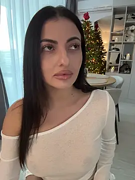 NicoleBrawn online show from December 4, 2025, 10:02 am