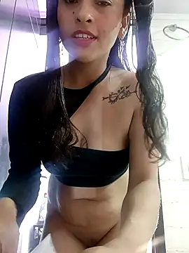 Fox Roxxan online show from November 10, 2025, 1:15 am