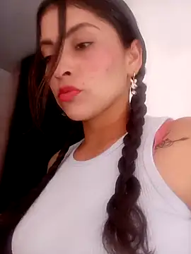 Fox Roxxan online show from November 13, 2025, 2:10 am