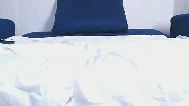 couplelove543 online show from November 9, 2025, 3:54 pm