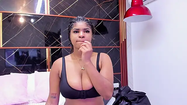 HannyThompson online show from October 1, 2025, 12:33 pm