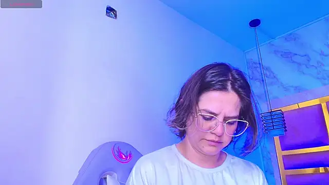 Snapshot of Luciifeer_ chatting on November 9, 2025, 3:21 pm Luciifeer online show from November 9, 2025, 3:21 pm