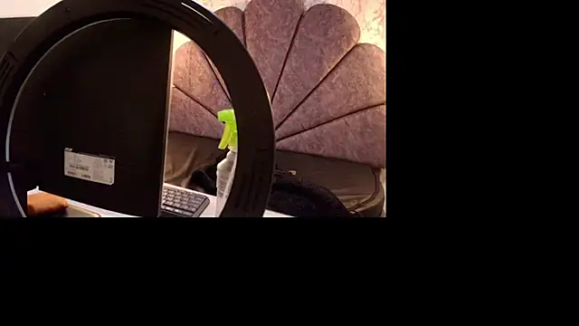 Snapshot of Luciifeer_ chatting on December 2, 2025, 7:09 pm Luciifeer online show from December 2, 2025, 7:09 pm