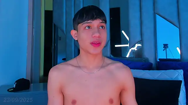 Sebax Young online show from September 23, 2025, 8:34 pm