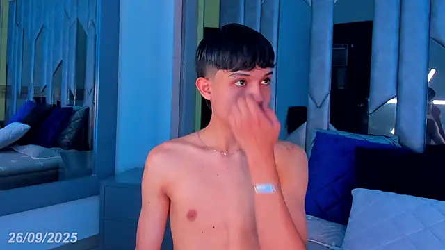 Sebax Young online show from September 26, 2025, 7:51 pm