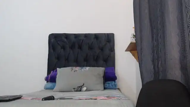 Snapshot of Busty-Caramel chatting on September 28, 2025, 2:22 pm Busty-Caramel online show from September 28, 2025, 2:22 pm