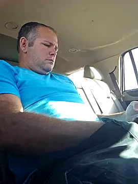 cubanitofeliz40 online show from November 7, 2025, 1:22 pm