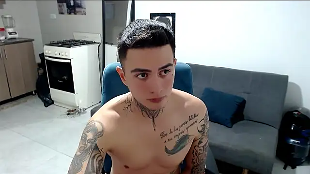 Snapshot of santii_ss chatting on December 3, 2025, 2:52 am santii ss online show from December 3, 2025, 2:52 am